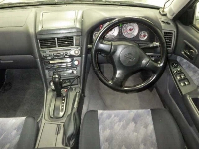 NISSAN SKYLINE