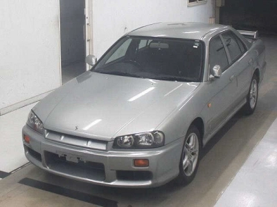 NISSAN SKYLINE