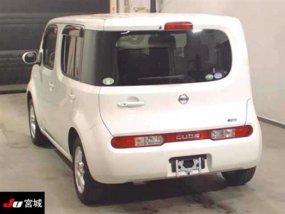 NISSAN CUBE