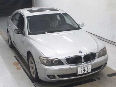 BMW 7 SERIES