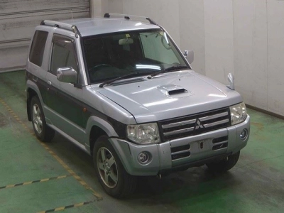 MITSUBISHI PAJERO MINI