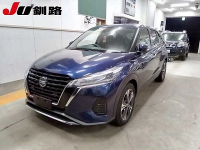 NISSAN KICKS