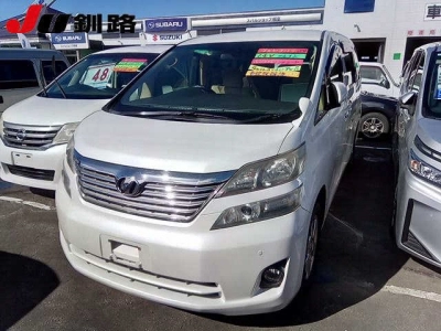TOYOTA VELLFIRE