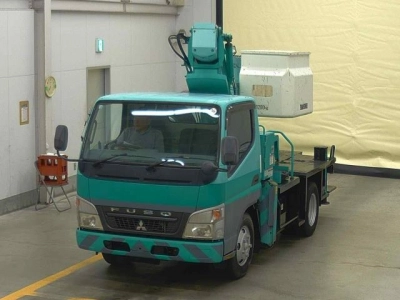 MITSUBISHI CANTER