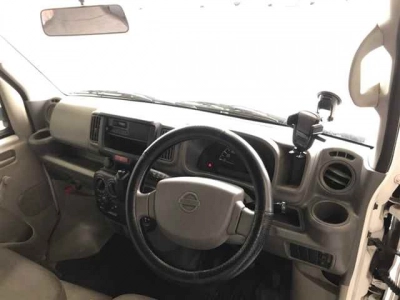 NISSAN NV100 CLIPPER