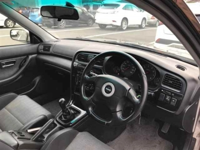 SUBARU LEGACY B4