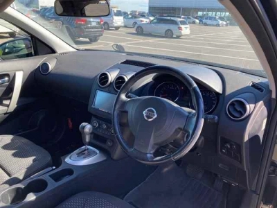 NISSAN DUALIS