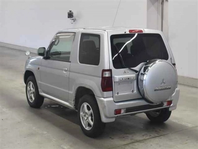 MITSUBISHI PAJERO MINI