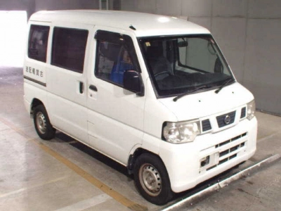 NISSAN NV100 CLIPPER