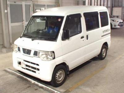 NISSAN NV100 CLIPPER