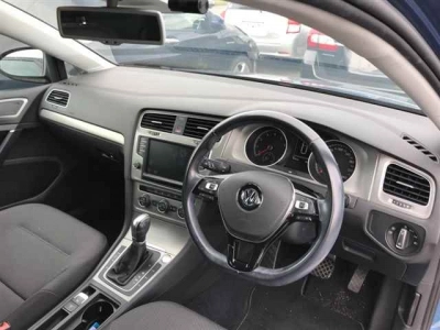 VOLKSWAGEN GOLF VARIANT