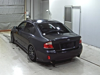 SUBARU LEGACY B4
