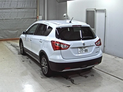 SUZUKI SX4 S-CROSS