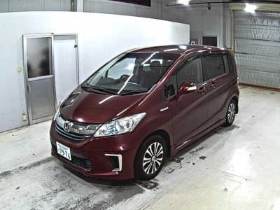 HONDA FREED HYBRID