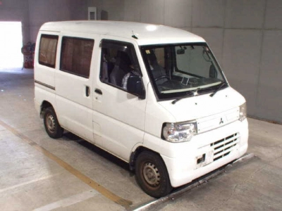 MITSUBISHI MINICAB