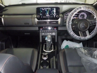MITSUBISHI TRITON