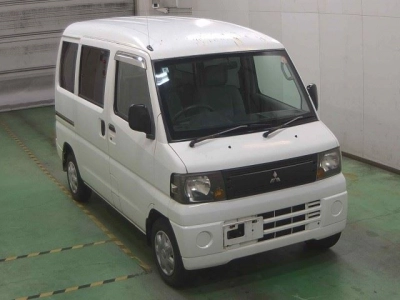 MITSUBISHI MINICAB