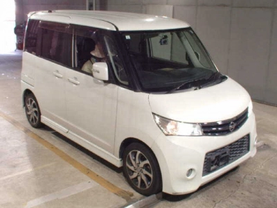 NISSAN ROOX