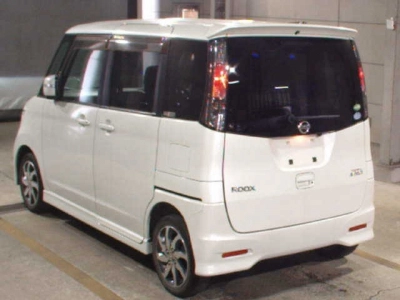 NISSAN ROOX