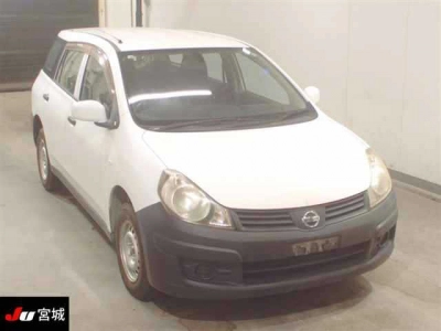 NISSAN AD VAN