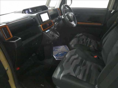 DAIHATSU TANTO FUN CROSS