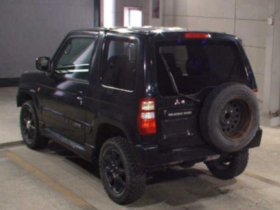 MITSUBISHI PAJERO MINI