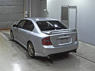 SUBARU LEGACY B4