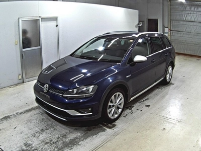 VOLKSWAGEN GOLF ALLTRACK