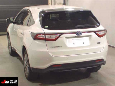 TOYOTA HARRIER