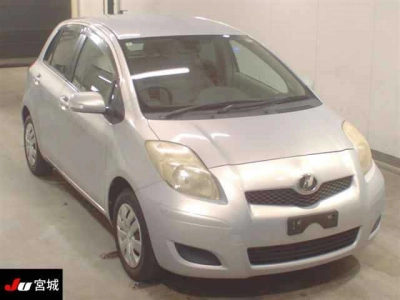 TOYOTA VITZ