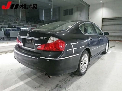 NISSAN FUGA