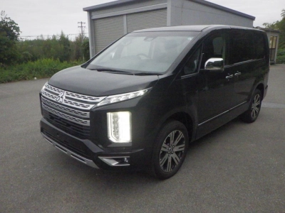 MITSUBISHI DELICA D:5