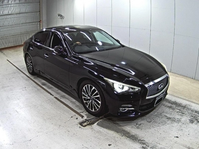 NISSAN SKYLINE