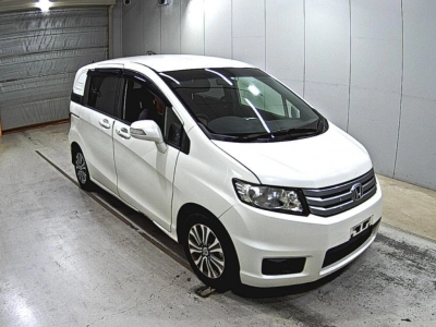 HONDA FREED SPIKE