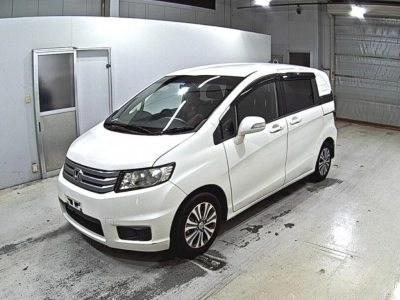 HONDA FREED SPIKE