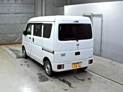 NISSAN NV100 CLIPPER