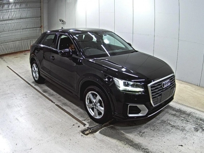 AUDI Q2