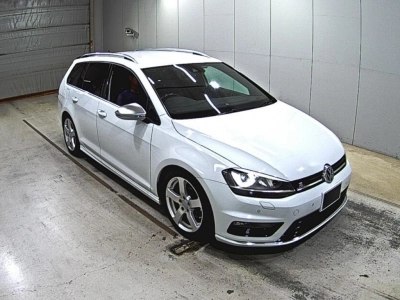 VOLKSWAGEN GOLF VARIANT