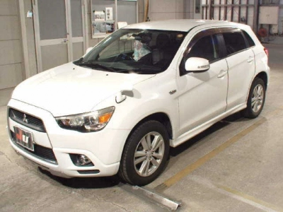 MITSUBISHI RVR