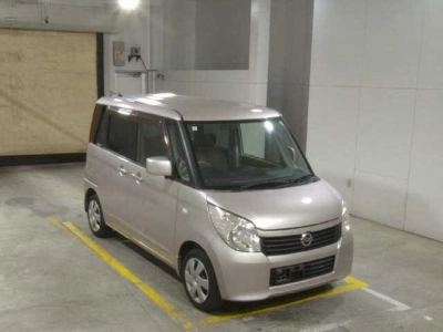NISSAN ROOX