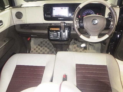 SUZUKI MRWAGON