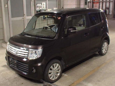 SUZUKI MRWAGON