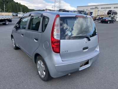 MITSUBISHI COLT