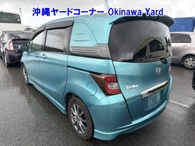 HONDA FREED SPIKE