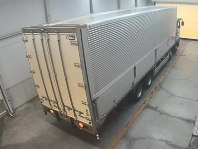 MITSUBISHI FUSO