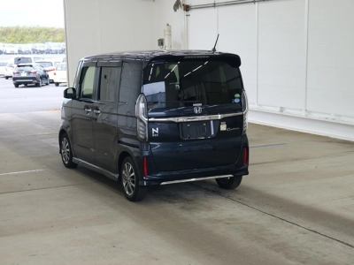 HONDA N BOX CUSTOM
