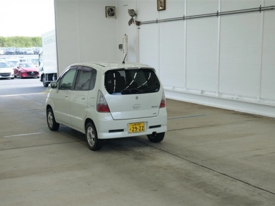 SUZUKI MRWAGON