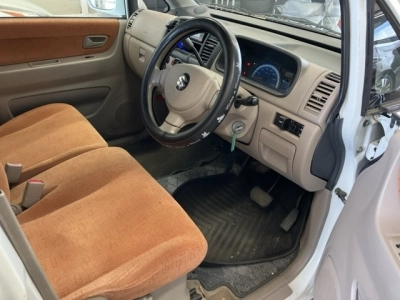 SUZUKI MRWAGON