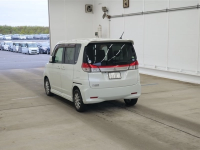 MITSUBISHI DELICA D:2