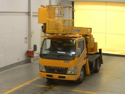 MITSUBISHI CANTER
